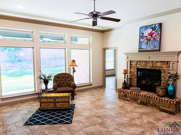 5th image of 139 Labrador Ln