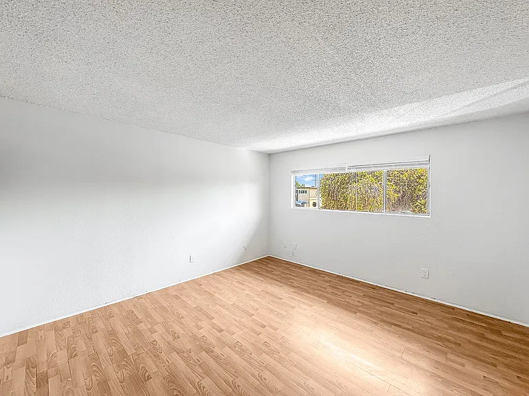 410 Colorado Ave #C — Photo 11