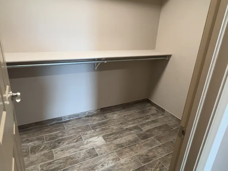 729 S Florida Ave — Photo 5