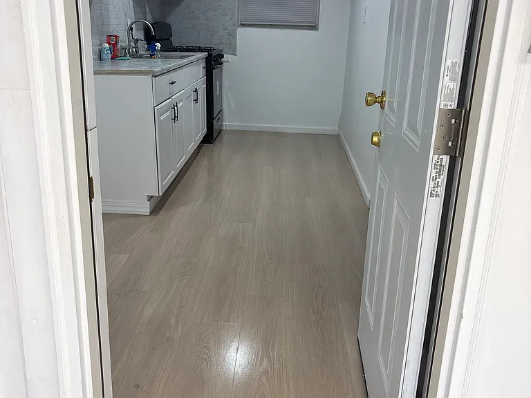43 Broadway #43 — Photo 6