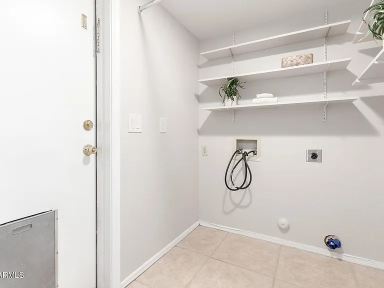 3611 E Windmere Dr — Photo 41