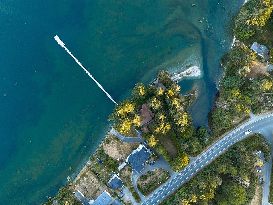 1st image of 6007 Sooke Rd