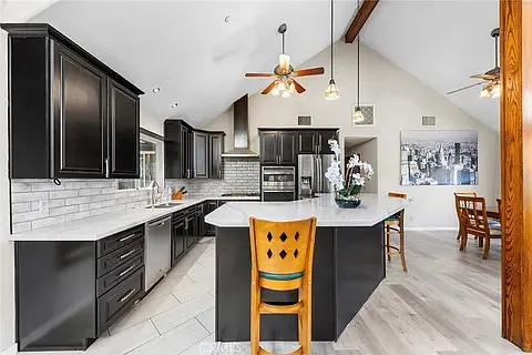 1770 Mountain Ln — Photo 16