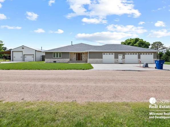 4001 N Sycamore St, Healy, KS 67850
