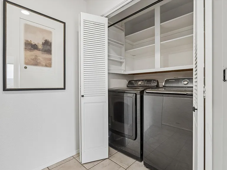 6095 E Blue Ridge Dr — Photo 24
