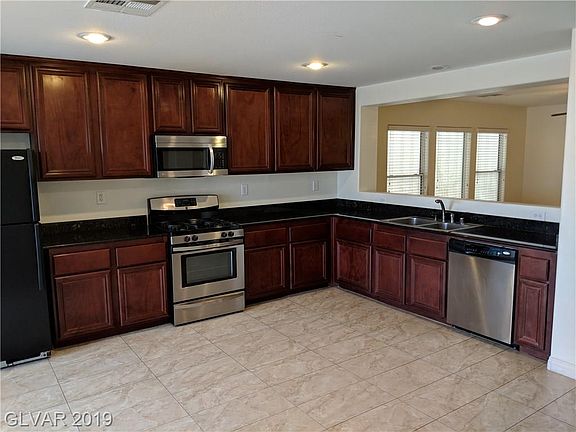 2nd image of 4874 Eureka Diamond Ct