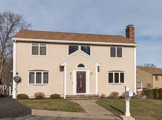 8 Fleetwoods Dr, Gloucester, MA 01930