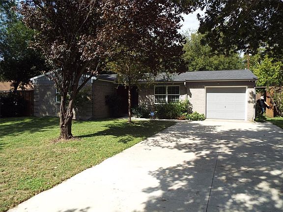 3rd image of 3209 Karla Dr