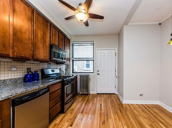 5th image of 1520 W Belle Plaine Ave #2