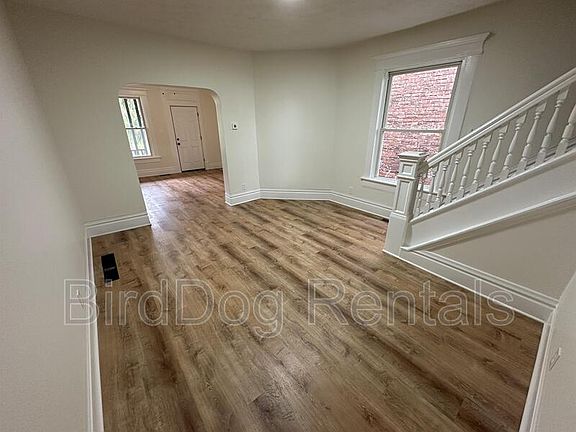 3rd image of 1522 Franklin Ave