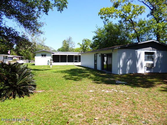 3rd image of 250 Woodside Dr