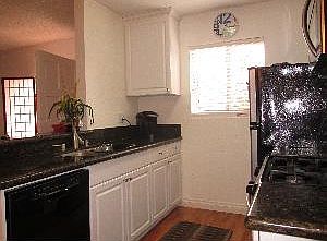 5th image of 1042A Cabrillo Park Dr APT A