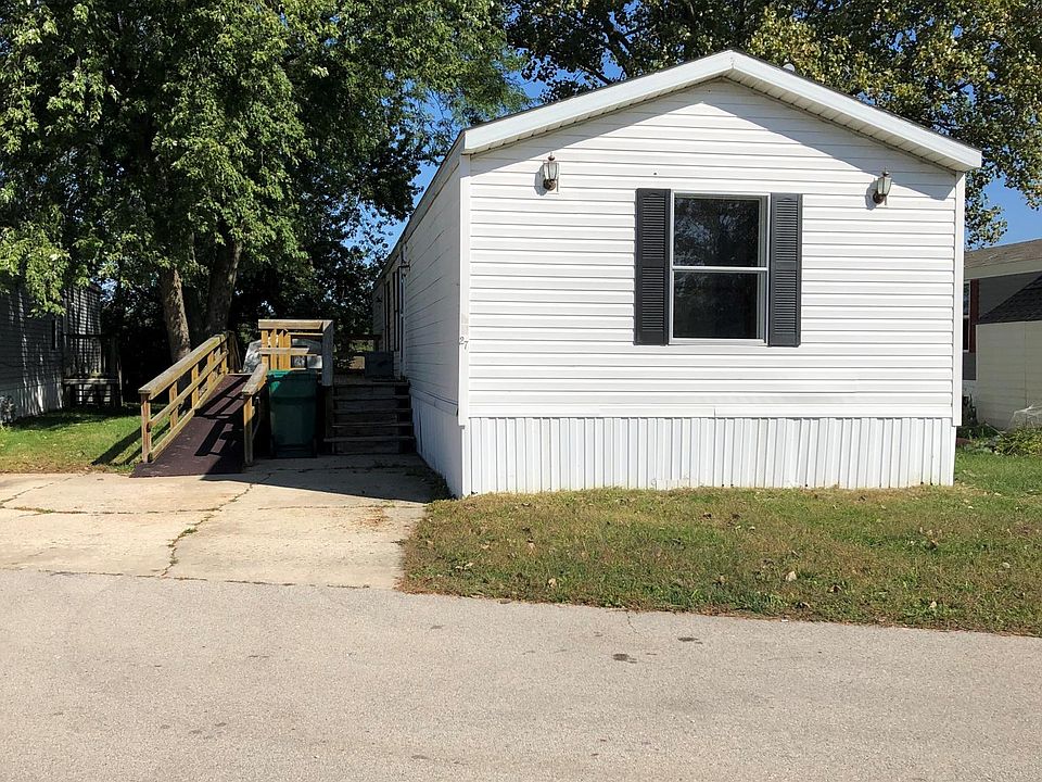 1st image of 27 Arlington Dr