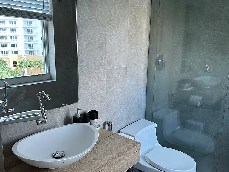 800 Claughton Island Dr #805 — Photo 16
