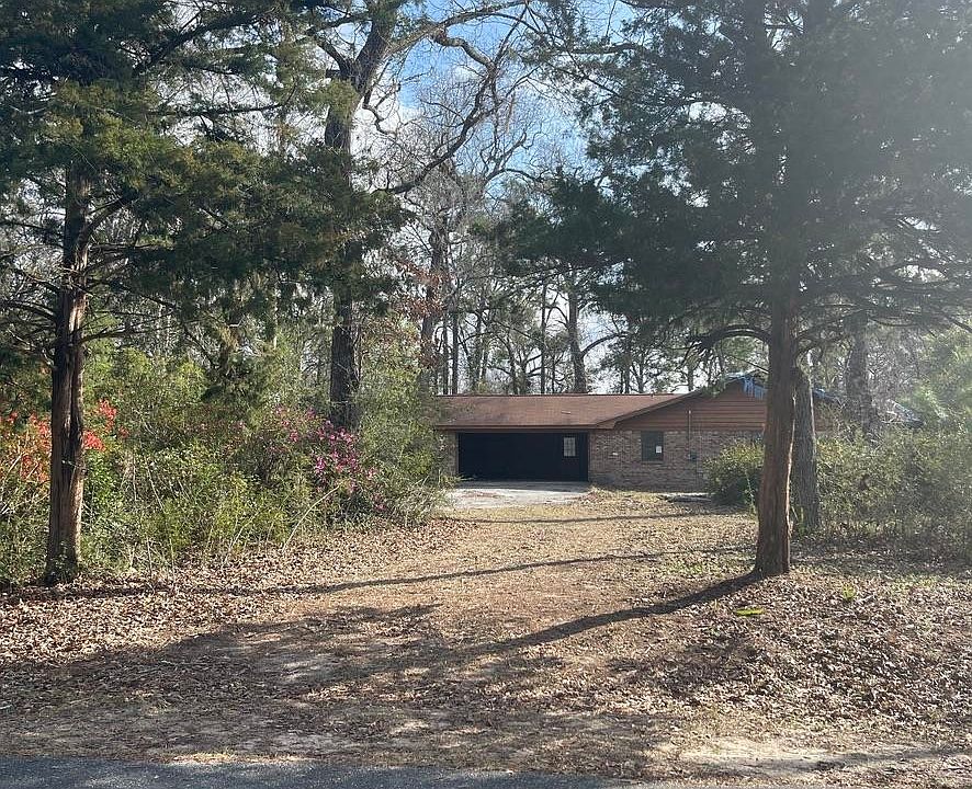 2nd image of 3 Kirkland Dr