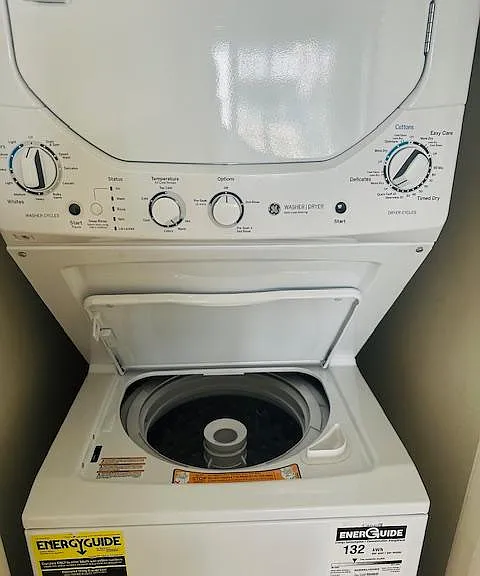 Del Rey Club Apartments — Photo 20