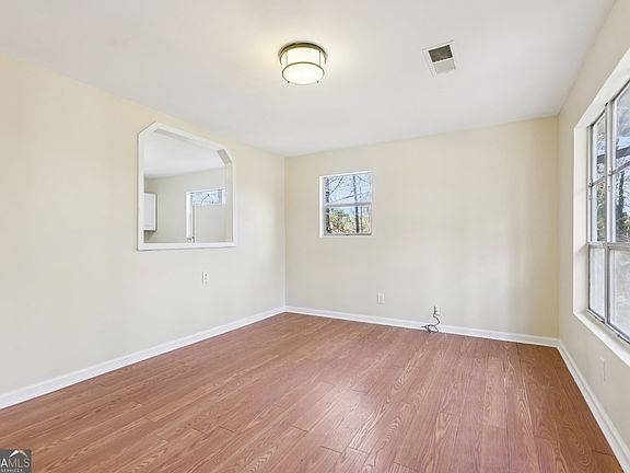 5th image of 4245 Marjorie Rd