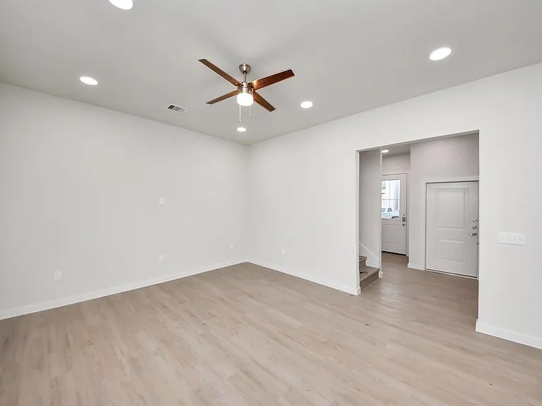 7330 Leighton Meadow Ln — Photo 21