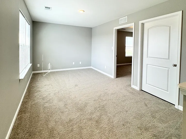8077 Driftwood Loop — Photo 29