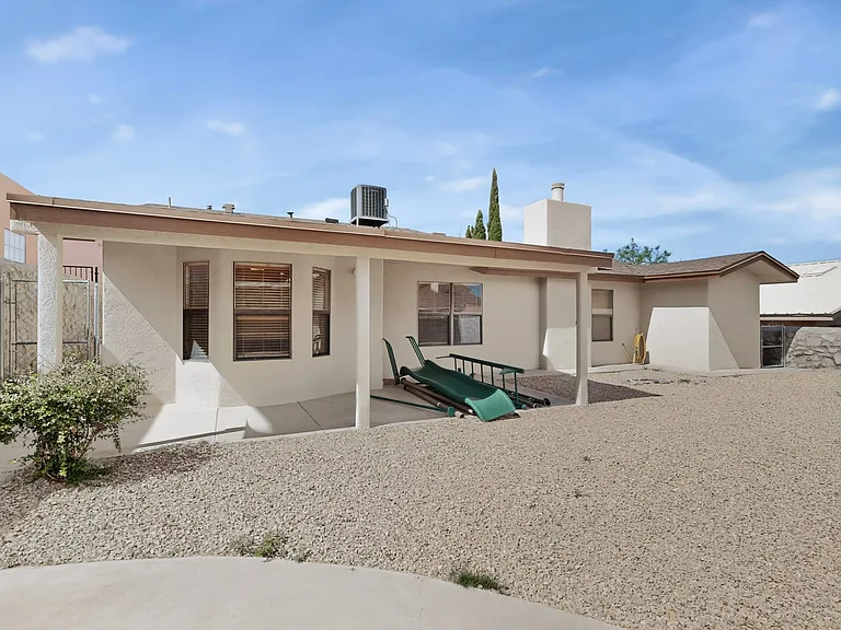 711 Windmill Dr — Photo 36