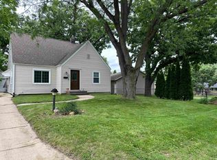 307 Morningside Dr, Rockford, IL 61108