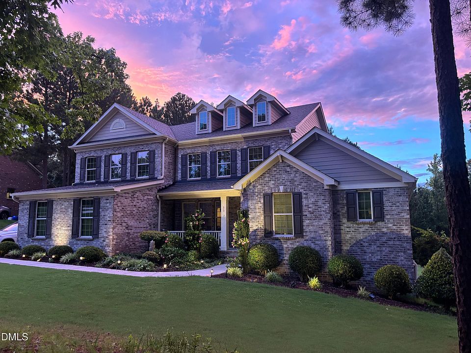 1st image of 35 Rolling Meadows Ln