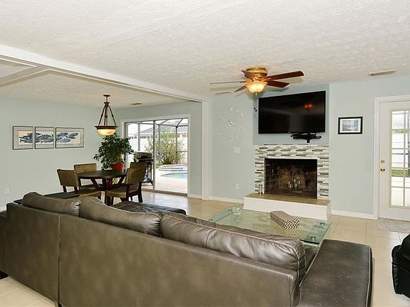 3rd image of 2539 Waneta Dr