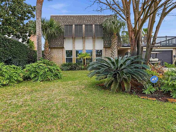 3rd image of 1148 Sunset Ln