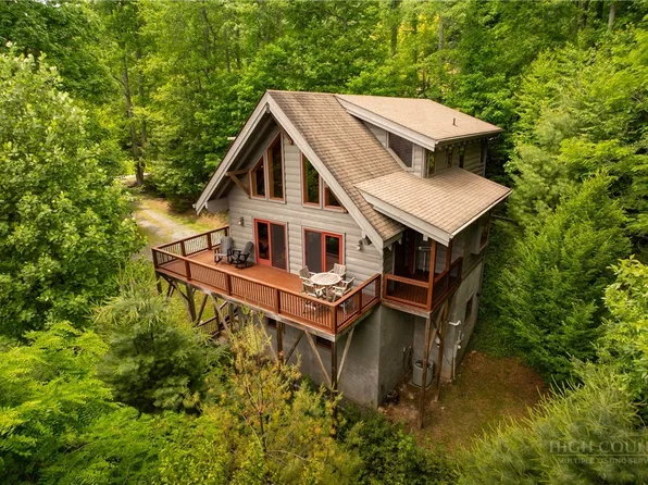 134 Hews Circle, Blowing Rock, NC 28605