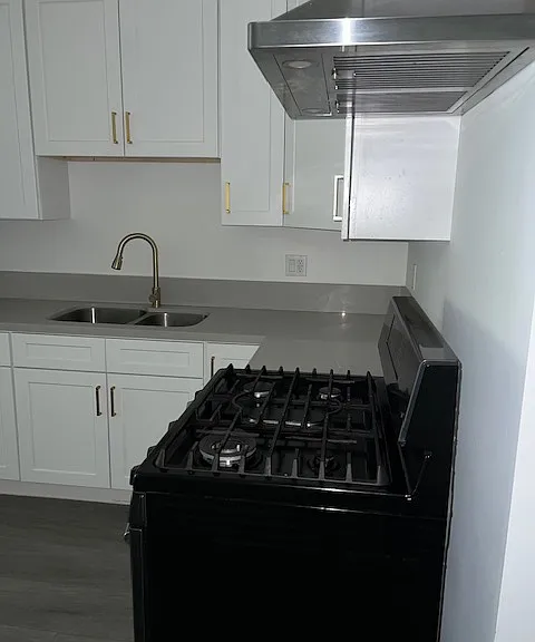 14954 Sherman Way #207 — Photo 3