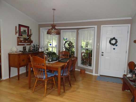 5th image of 311 Greystone Dr