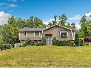 72 Hillside Dr, Beacon Falls, CT 06403