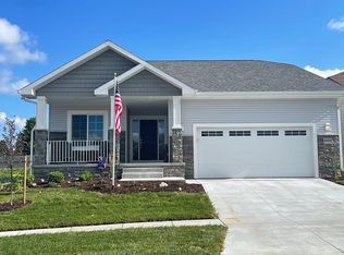 8358 Village Meadows Dr, Lincoln, NE 68516