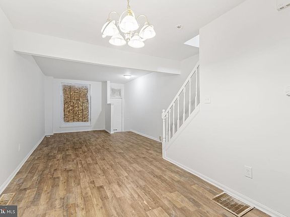3rd image of 2259 W Baltimore St