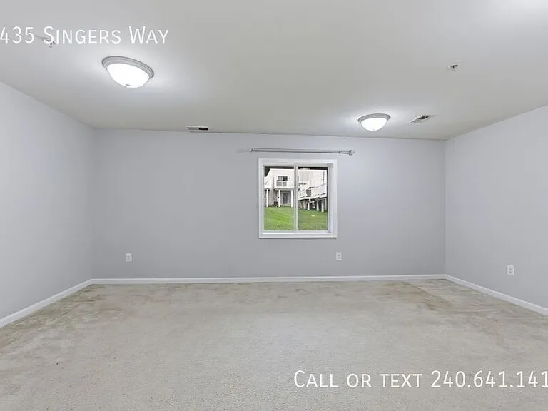 7435 Singers Way — Photo 21