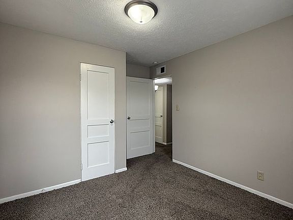 5th image of 712 W Mission Ave APT 1
