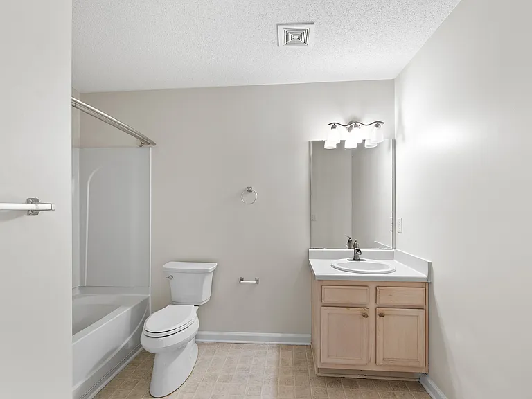 6571 Guard Hill Dr — Photo 44