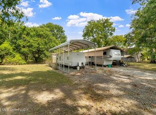 6085 Dump Lake Rd, Satartia, MS 39162