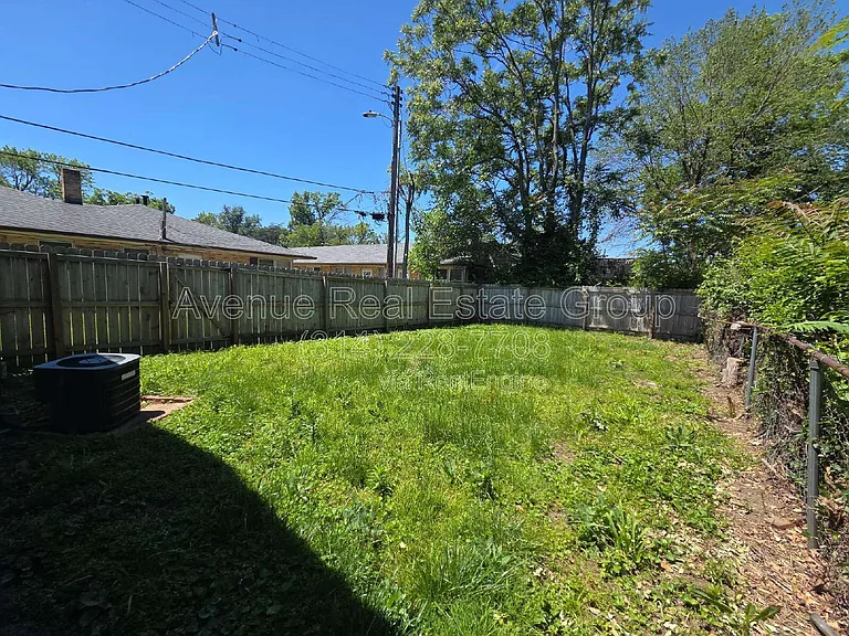 1115 Backer St — Photo 16