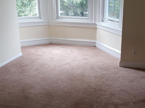 2nd image of 230 S 44th St Floor 3