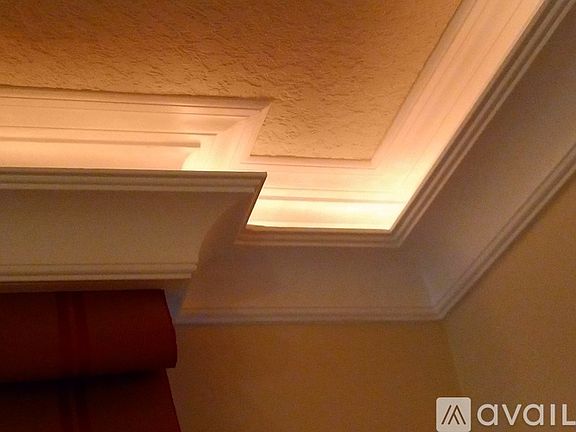 4th image of 5244 NE 6th Ave #27E