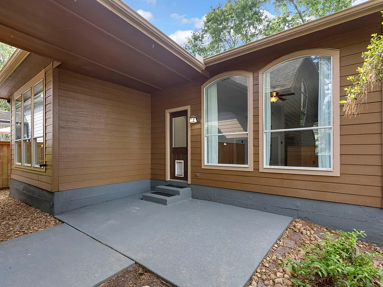 6 E Cottage Green St — Photo 37