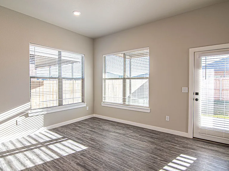 6733 Blue Sky St — Photo 7