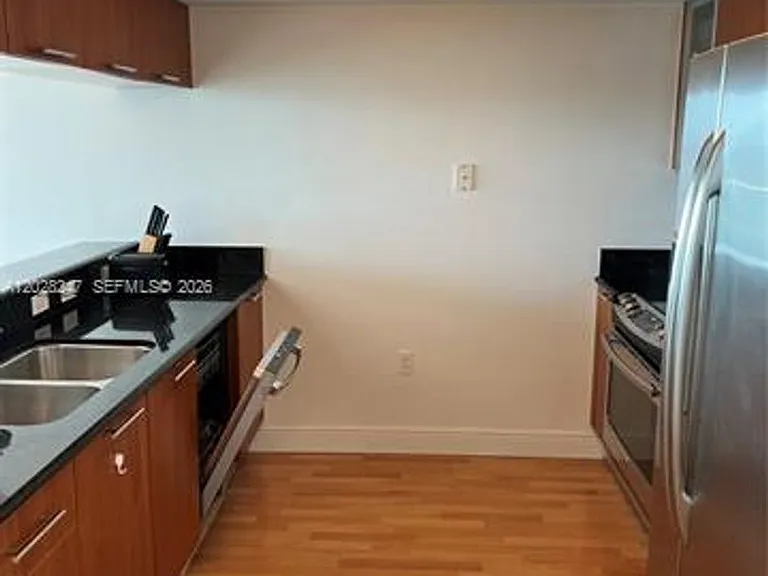 1800 N Bayshore Dr #2310 — Photo 14