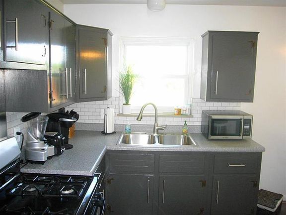 4th image of 5440 Childs Ave