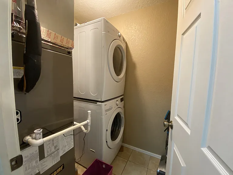 1332 Eastgate Dr — Photo 10