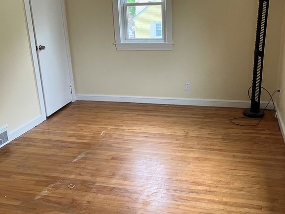 5th image of 16 Newhill Rd #0