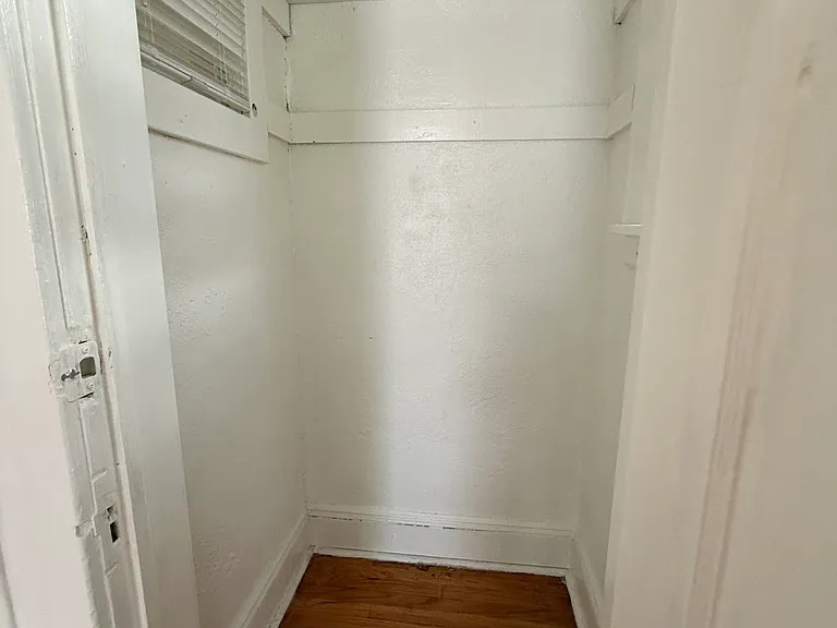 255 W Englewood Ave #2 — Photo 14