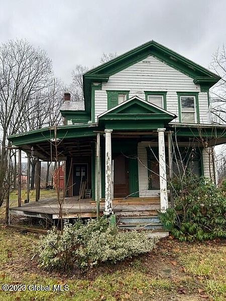 2nd image of 1554 Clauverwie Road