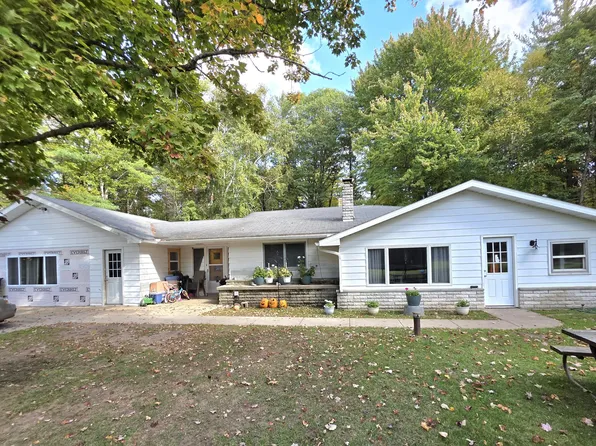 186 N Everett Rd, Harrisville, MI 48740